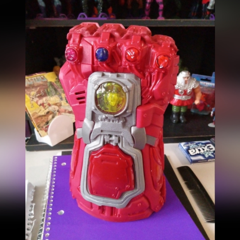 2018 Hasbro Iron Man Infinity Gauntlet Light Up Sound Stone TESTED WORKS Marvel